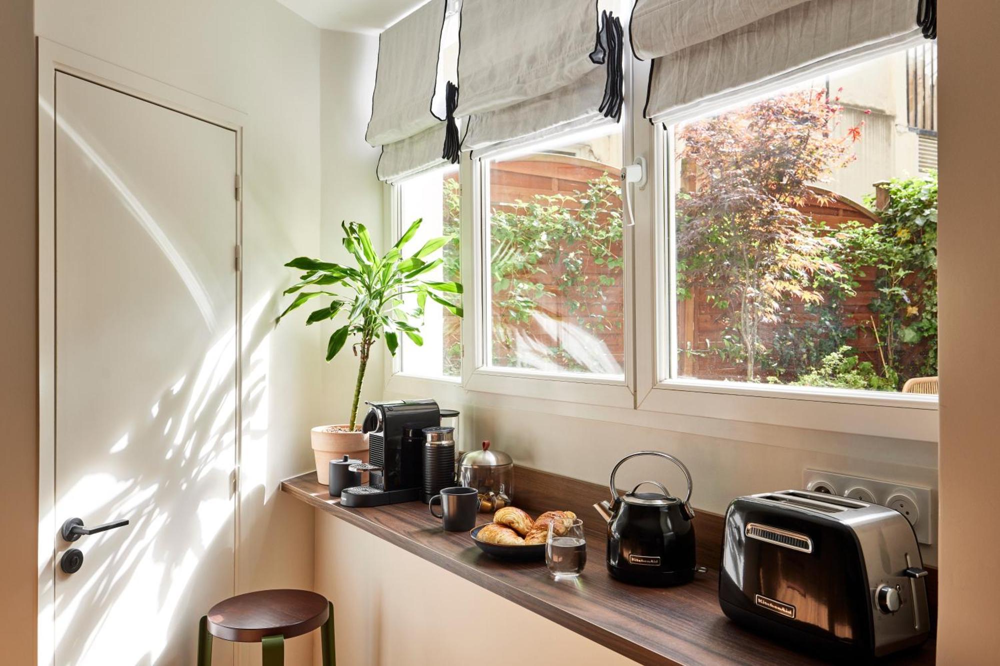 Stylish 2Br & 2Ba With Private Terrace Daire Paris Dış mekan fotoğraf
